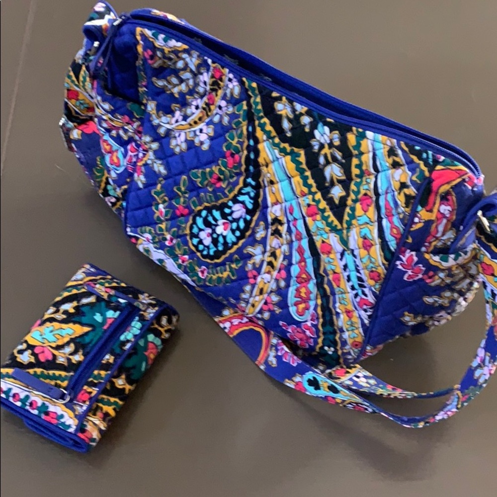 Vera Bradley Carson Shoulder Bag & Wallet - Picture 2 of 4